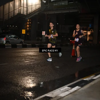Runner Photo 7709304