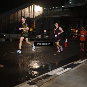 Runner Photo 7709305