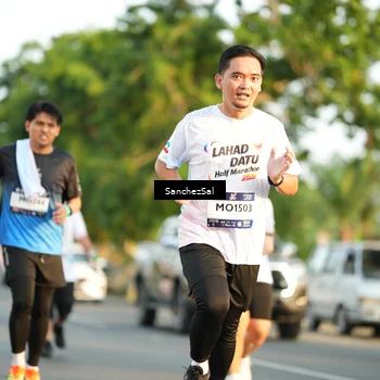Runner Photo 7709316