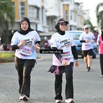 Runner Photo 7709341