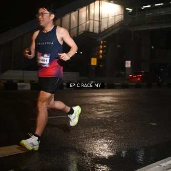 Runner Photo 7709342