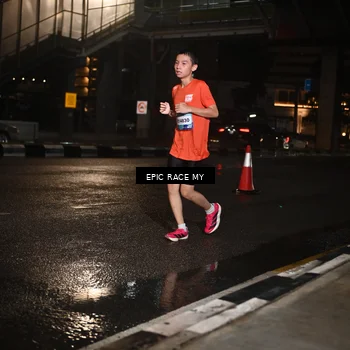 Runner Photo 7709349