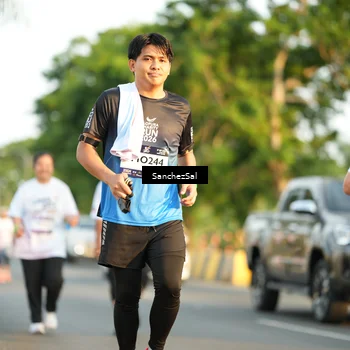 Runner Photo 7709350
