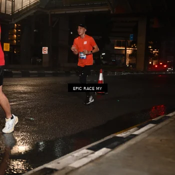 Runner Photo 7709364