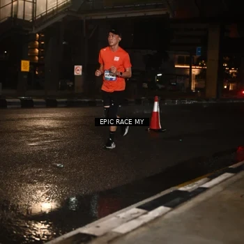 Runner Photo 7709366