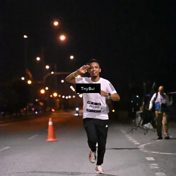 Runner Photo 7709372