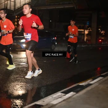 Runner Photo 7709381