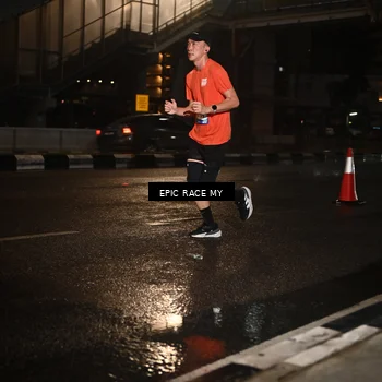 Runner Photo 7709383