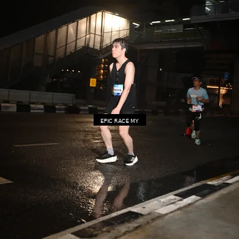 Runner Photo 7709386