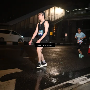 Runner Photo 7709401