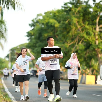 Runner Photo 7709402