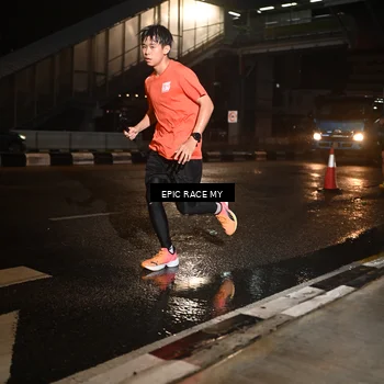 Runner Photo 7709418
