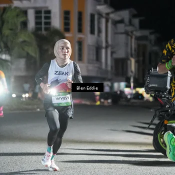 Runner Photo 7709419