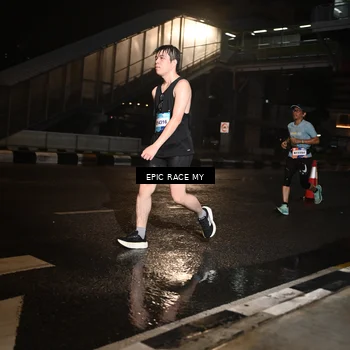 Runner Photo 7709423