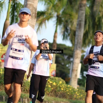 Runner Photo 7709435