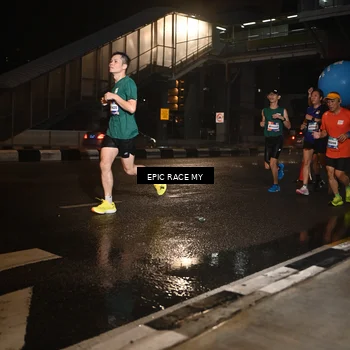 Runner Photo 7709438