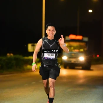 Runner Photo 7709447