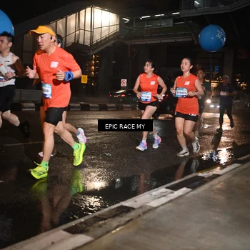 Runner Photo 7709453