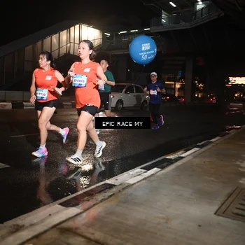 Runner Photo 7709468