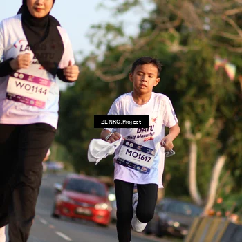 Runner Photo 7709476