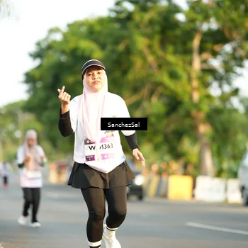 Runner Photo 7709490