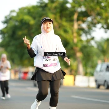 Runner Photo 7709497
