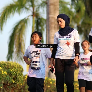 Runner Photo 7709498