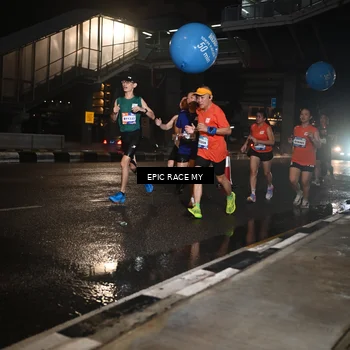 Runner Photo 7709504