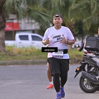 Runner Photo 7709509