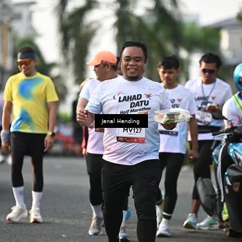 Runner Photo 7709532