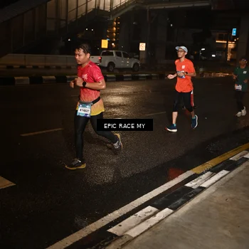 Runner Photo 7709534