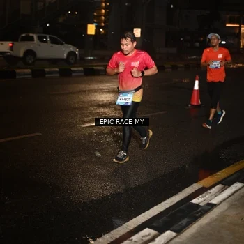 Runner Photo 7709538