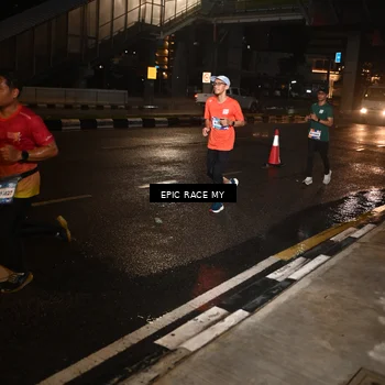 Runner Photo 7709544