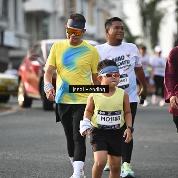 Runner Photo 7709545