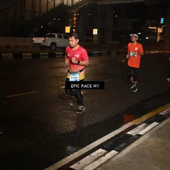 Runner Photo 7709547
