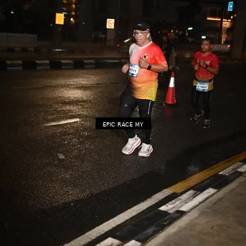 Runner Photo 7709566