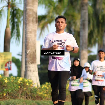 Runner Photo 7709579