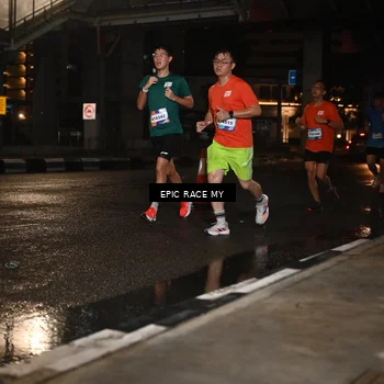 Runner Photo 7709581