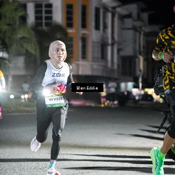 Runner Photo 7709582