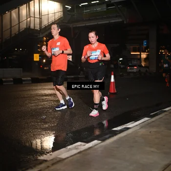 Runner Photo 7709590