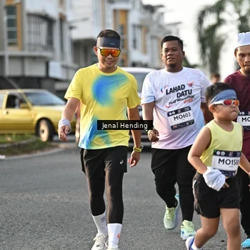 Runner Photo 7709596