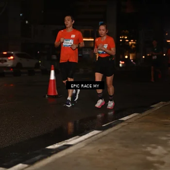 Runner Photo 7709601