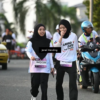 Runner Photo 7709605