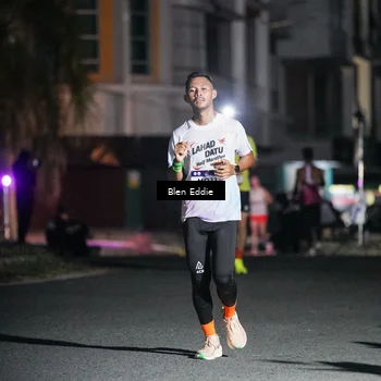 Runner Photo 7709637