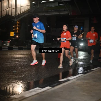 Runner Photo 7709642