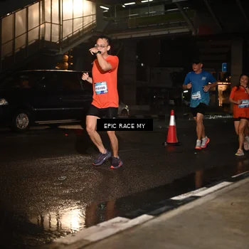 Runner Photo 7709648