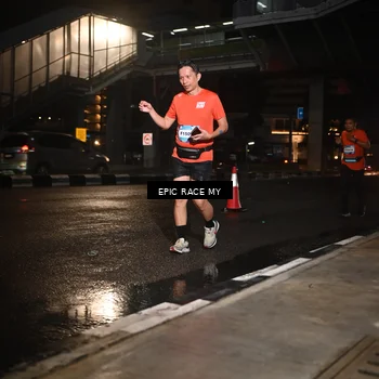 Runner Photo 7709649