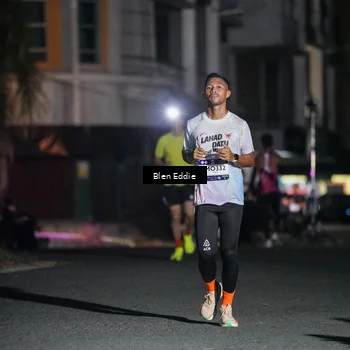 Runner Photo 7709656