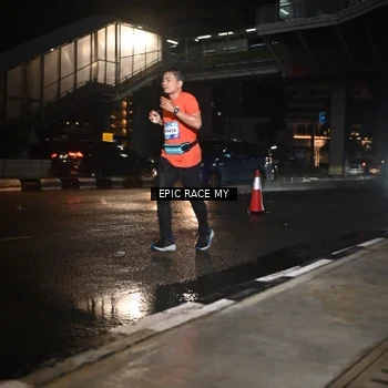 Runner Photo 7709666