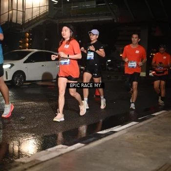 Runner Photo 7709670